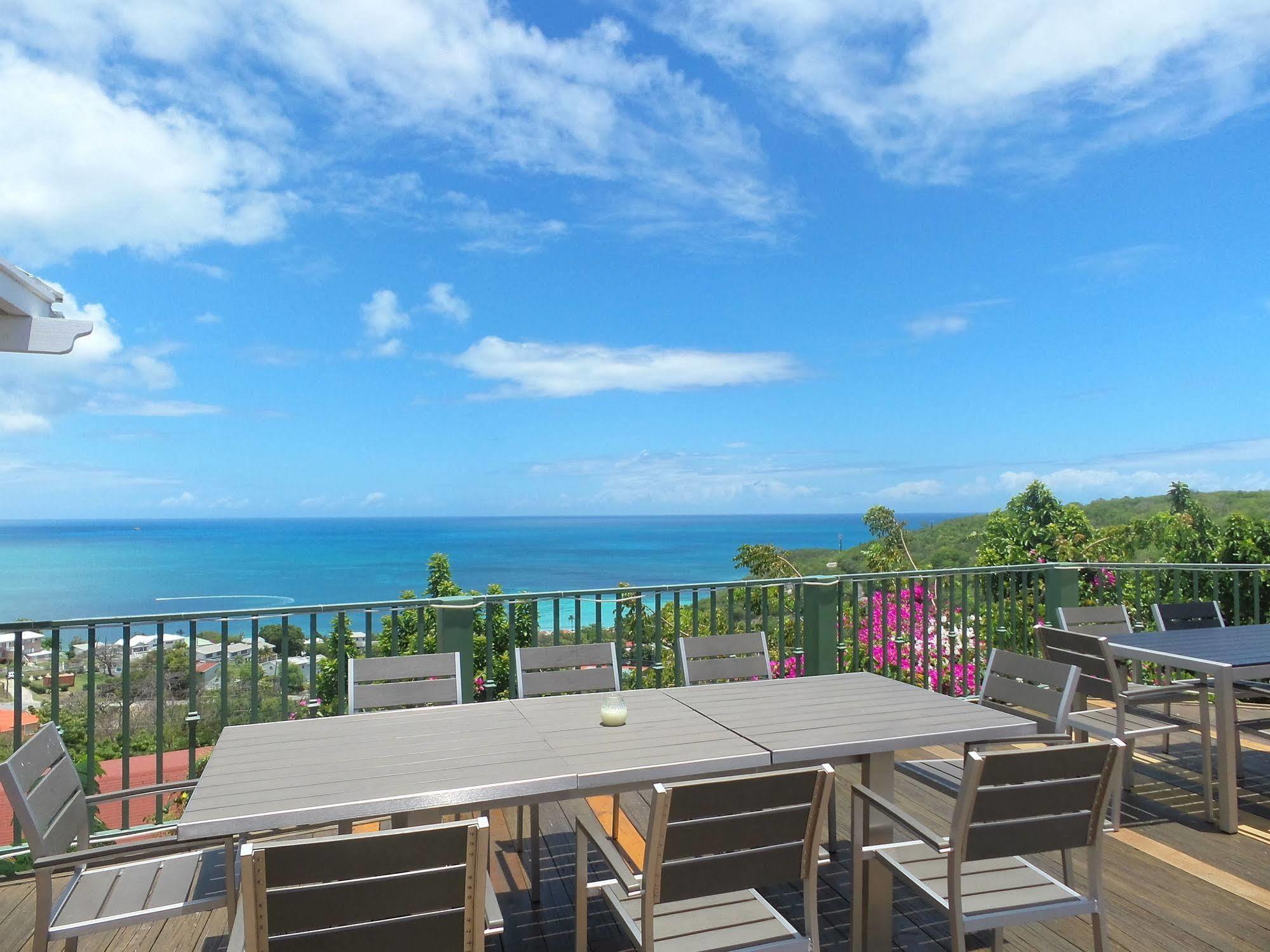 Trade Winds Hotel Dickenson Bay Екстер'єр фото
